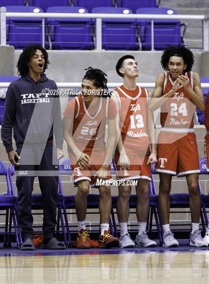 Thumbnail 2 in Taft @ Holmes photogallery.