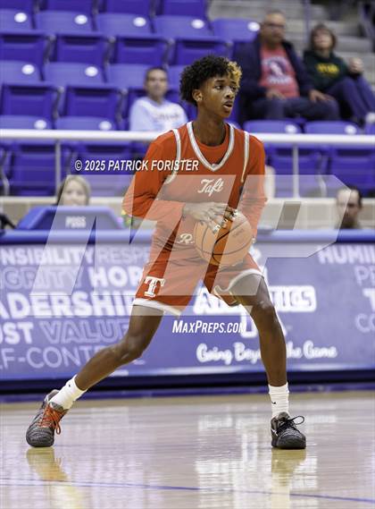 Thumbnail 2 in Taft @ Holmes photogallery.