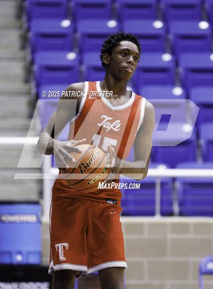 Thumbnail 3 in Taft @ Holmes photogallery.