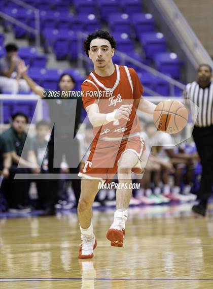 Thumbnail 1 in Taft @ Holmes photogallery.