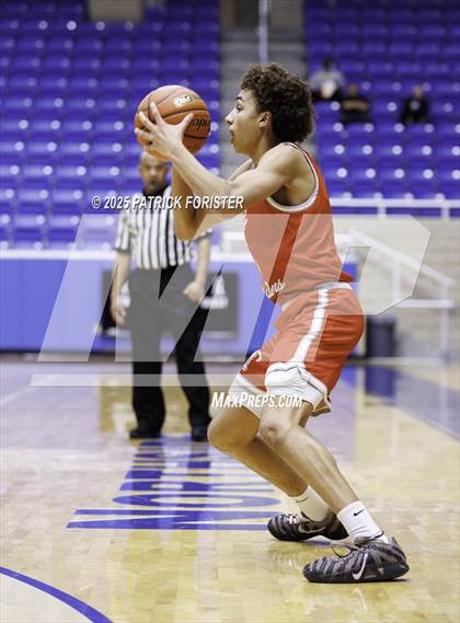 Thumbnail 3 in Taft @ Holmes photogallery.