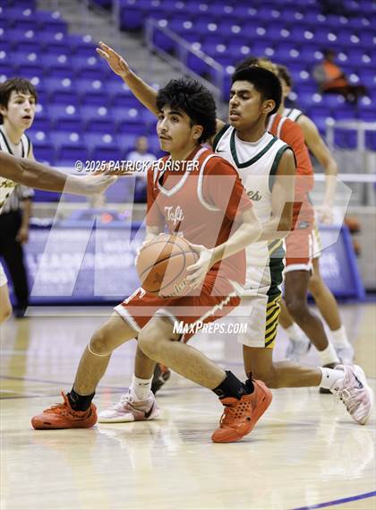 Thumbnail 2 in Taft @ Holmes photogallery.