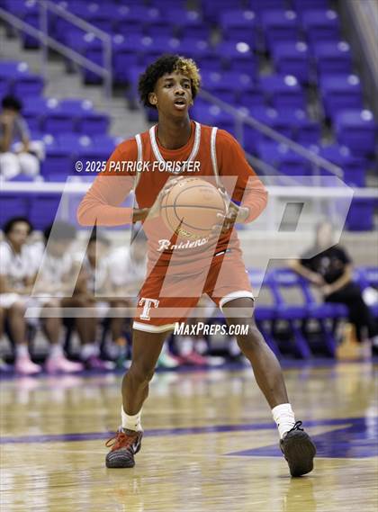 Thumbnail 3 in Taft @ Holmes photogallery.