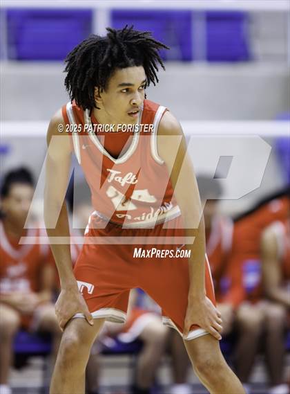 Thumbnail 1 in Taft @ Holmes photogallery.