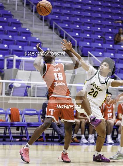 Thumbnail 2 in Taft @ Holmes photogallery.