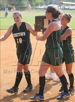 Thumbnail 2 in Yorktown vs. Arlington (Section 1 Class AA Final) photogallery.