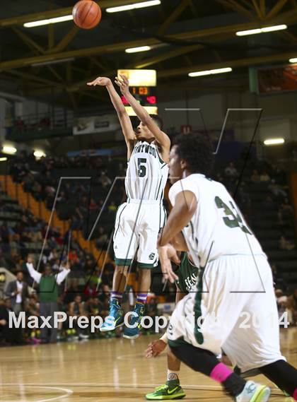 Thumbnail 3 in Brentwood vs. Green Tech (NYSPHSAA Class AA Semifinal) photogallery.