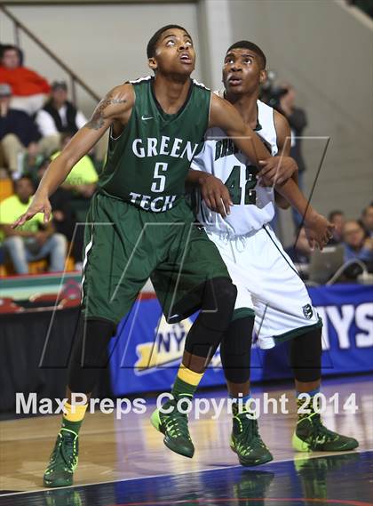 Thumbnail 1 in Brentwood vs. Green Tech (NYSPHSAA Class AA Semifinal) photogallery.