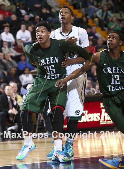 Thumbnail 1 in Brentwood vs. Green Tech (NYSPHSAA Class AA Semifinal) photogallery.