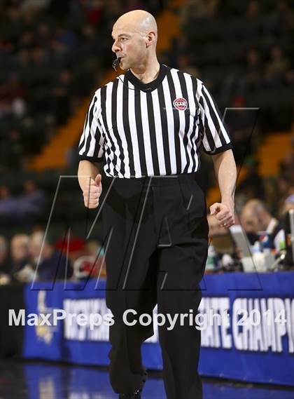 Thumbnail 1 in Brentwood vs. Green Tech (NYSPHSAA Class AA Semifinal) photogallery.