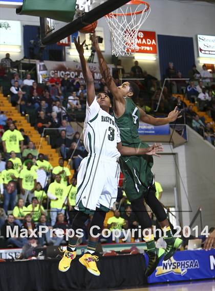 Thumbnail 3 in Brentwood vs. Green Tech (NYSPHSAA Class AA Semifinal) photogallery.