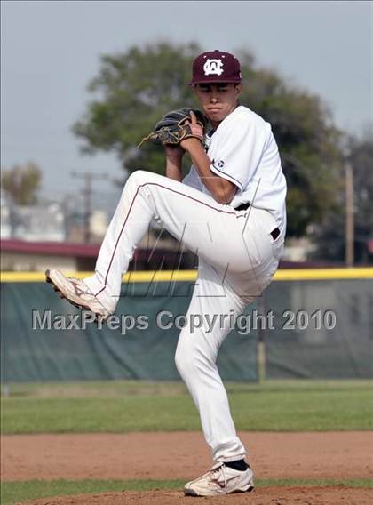 Thumbnail 3 in Rowland @ West Covina photogallery.