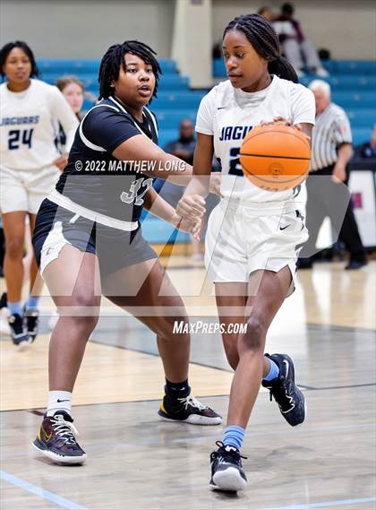 Thumbnail 3 in Helena vs Northridge (Jaguar Thanksgiving Jam) photogallery.