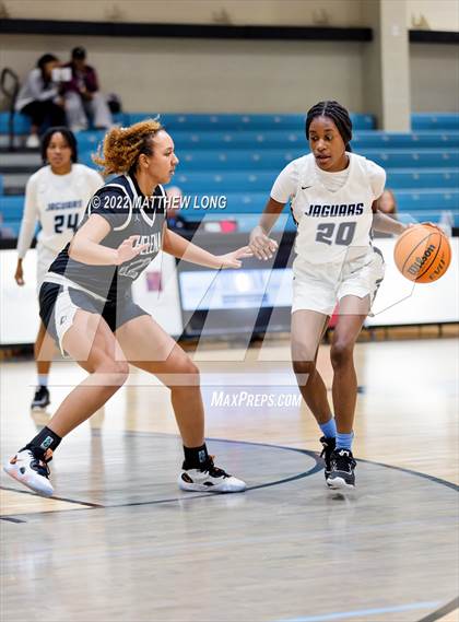 Thumbnail 2 in Helena vs Northridge (Jaguar Thanksgiving Jam) photogallery.