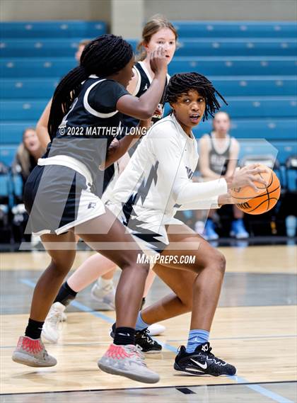 Thumbnail 1 in Helena vs Northridge (Jaguar Thanksgiving Jam) photogallery.