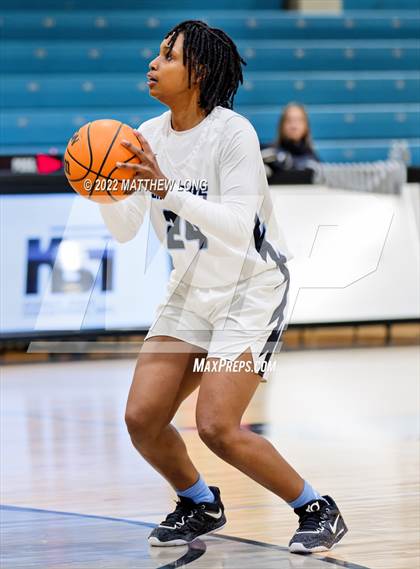 Thumbnail 1 in Helena vs Northridge (Jaguar Thanksgiving Jam) photogallery.