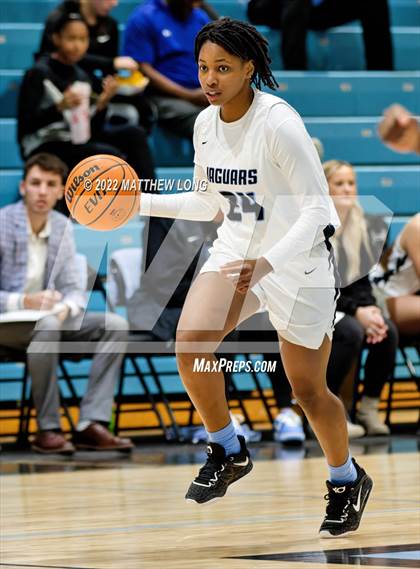 Thumbnail 1 in Helena vs Northridge (Jaguar Thanksgiving Jam) photogallery.