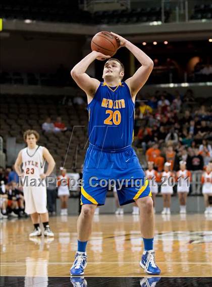 Thumbnail 3 in Ryle vs. Newport Central Catholic (KHSAA Ninth Region Semifinal) photogallery.