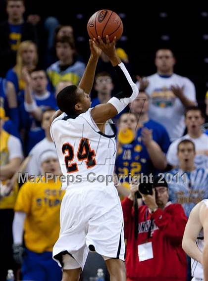 Thumbnail 2 in Ryle vs. Newport Central Catholic (KHSAA Ninth Region Semifinal) photogallery.