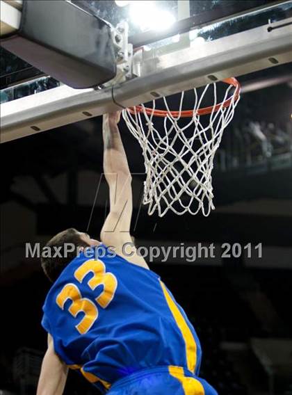 Thumbnail 3 in Ryle vs. Newport Central Catholic (KHSAA Ninth Region Semifinal) photogallery.