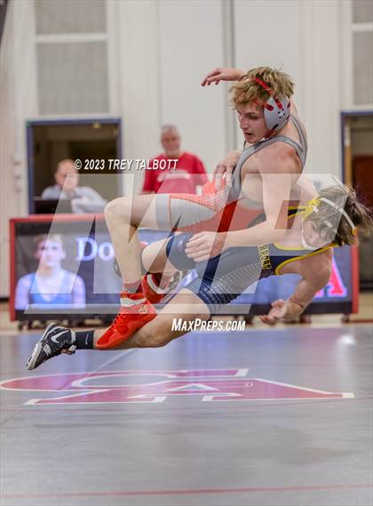 Thumbnail 2 in Spencerport vs Canandaigua Academy photogallery.