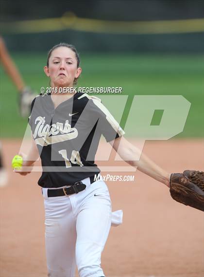 Thumbnail 3 in Broken Arrow vs Legend (Erie Tournament of Champions) photogallery.