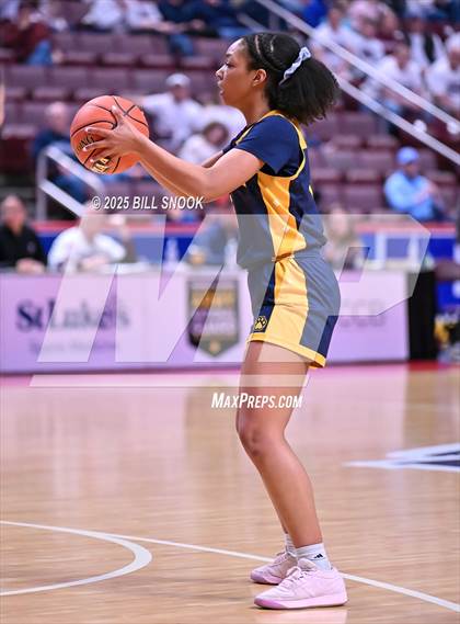 Thumbnail 1 in Shady Side Academy @ Loyalsock Township (PIAA 3A State Final) photogallery.
