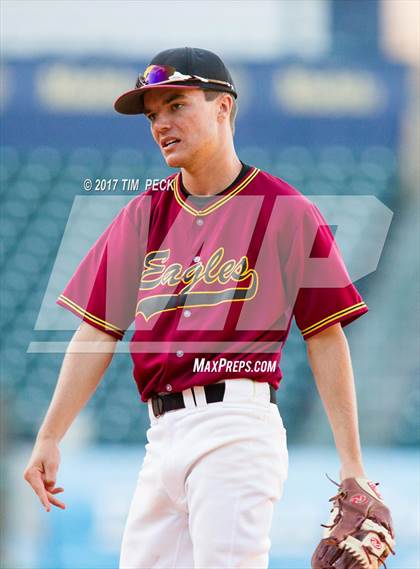 Thumbnail 3 in Costa Mesa vs. Estancia photogallery.