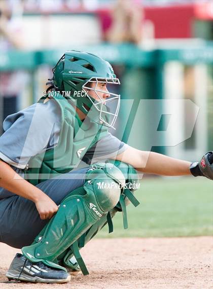 Thumbnail 3 in Costa Mesa vs. Estancia photogallery.