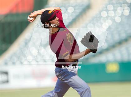Thumbnail 3 in Costa Mesa vs. Estancia photogallery.