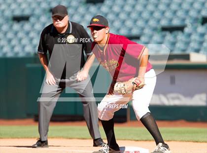 Thumbnail 3 in Costa Mesa vs. Estancia photogallery.