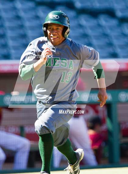 Thumbnail 2 in Costa Mesa vs. Estancia photogallery.
