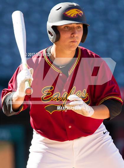 Thumbnail 3 in Costa Mesa vs. Estancia photogallery.