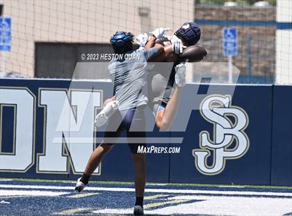 Thumbnail 2 in Warren vs. St. John Bosco (Brave 8 Invitational) photogallery.