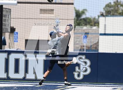 Thumbnail 2 in Warren vs. St. John Bosco (Brave 8 Invitational) photogallery.