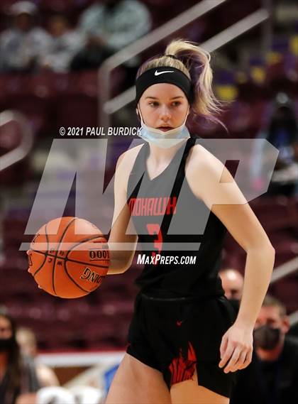 Thumbnail 3 in Mohawk Area vs. West Catholic (PIAA 3A Championship) photogallery.