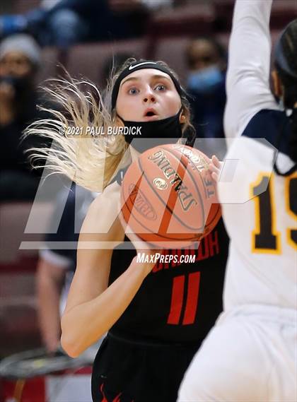 Thumbnail 3 in Mohawk Area vs. West Catholic (PIAA 3A Championship) photogallery.