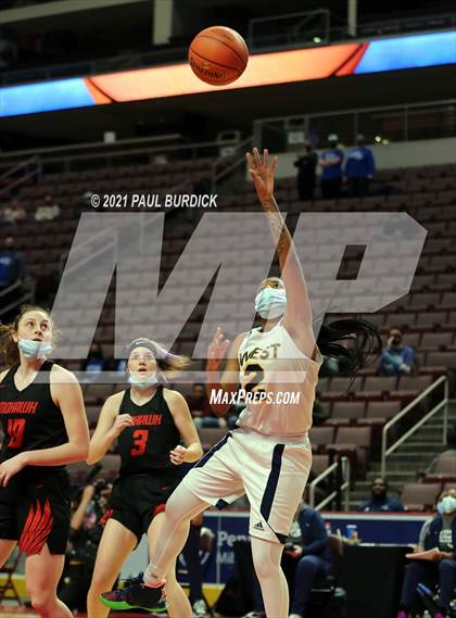 Thumbnail 2 in Mohawk Area vs. West Catholic (PIAA 3A Championship) photogallery.