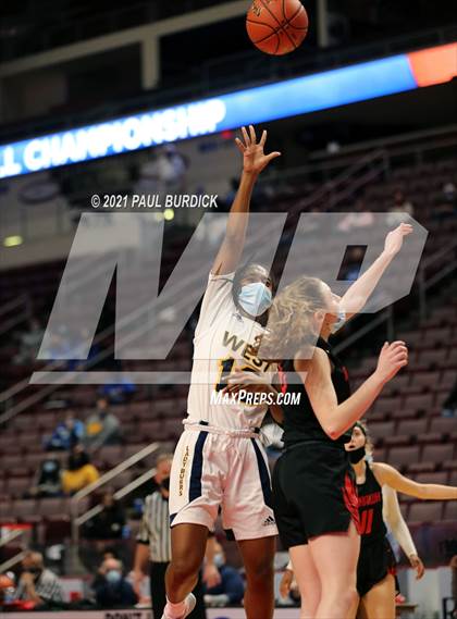 Thumbnail 2 in Mohawk Area vs. West Catholic (PIAA 3A Championship) photogallery.