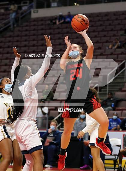 Thumbnail 3 in Mohawk Area vs. West Catholic (PIAA 3A Championship) photogallery.