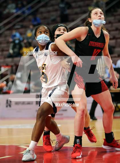 Thumbnail 1 in Mohawk Area vs. West Catholic (PIAA 3A Championship) photogallery.