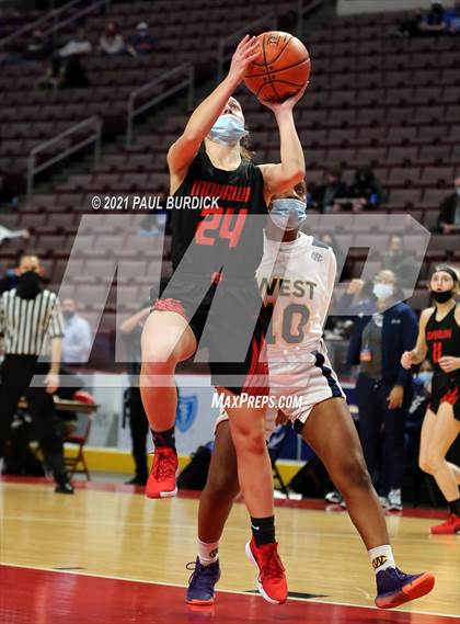 Thumbnail 2 in Mohawk Area vs. West Catholic (PIAA 3A Championship) photogallery.