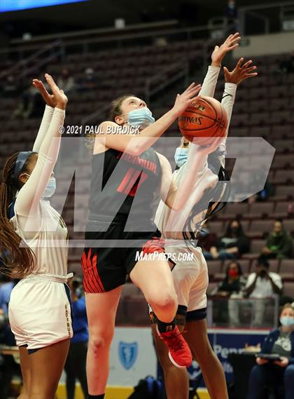 Thumbnail 3 in Mohawk Area vs. West Catholic (PIAA 3A Championship) photogallery.