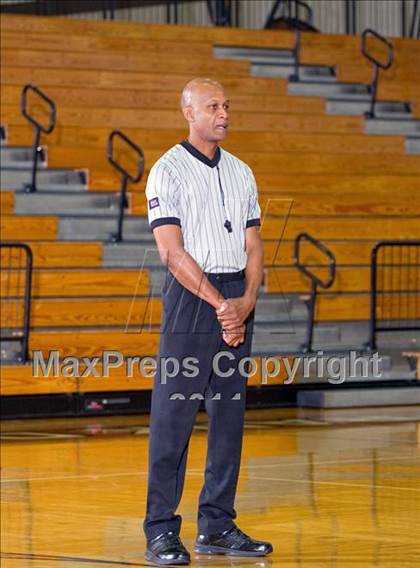 Thumbnail 3 in Marshall vs Humble (McDonald's Texas Invitational) photogallery.