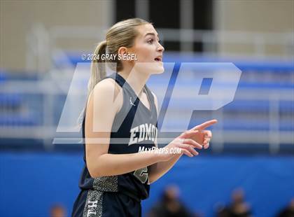 Thumbnail 2 in Edmond North @ Deer Creek photogallery.