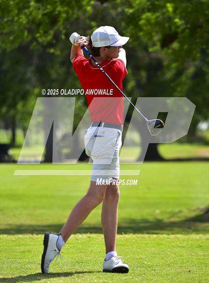 Thumbnail 3 in UIL 5A Golf (Region 2 Regionals) photogallery.