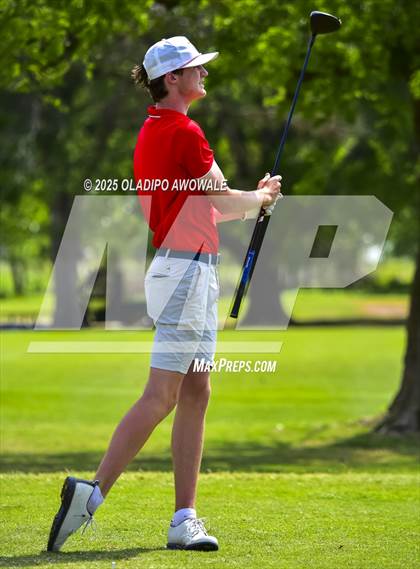 Thumbnail 3 in UIL 5A Golf (Region 2 Regionals) photogallery.
