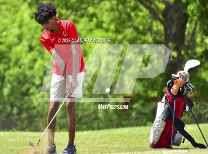Thumbnail 3 in UIL 5A Golf (Region 2 Regionals) photogallery.