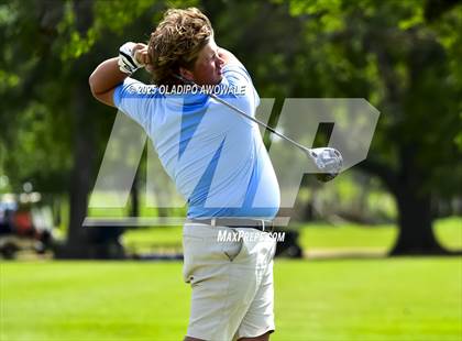 Thumbnail 1 in UIL 5A Golf (Region 2 Regionals) photogallery.