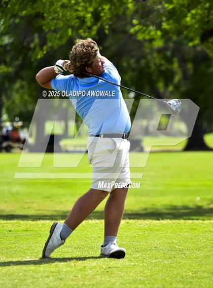 Thumbnail 3 in UIL 5A Golf (Region 2 Regionals) photogallery.